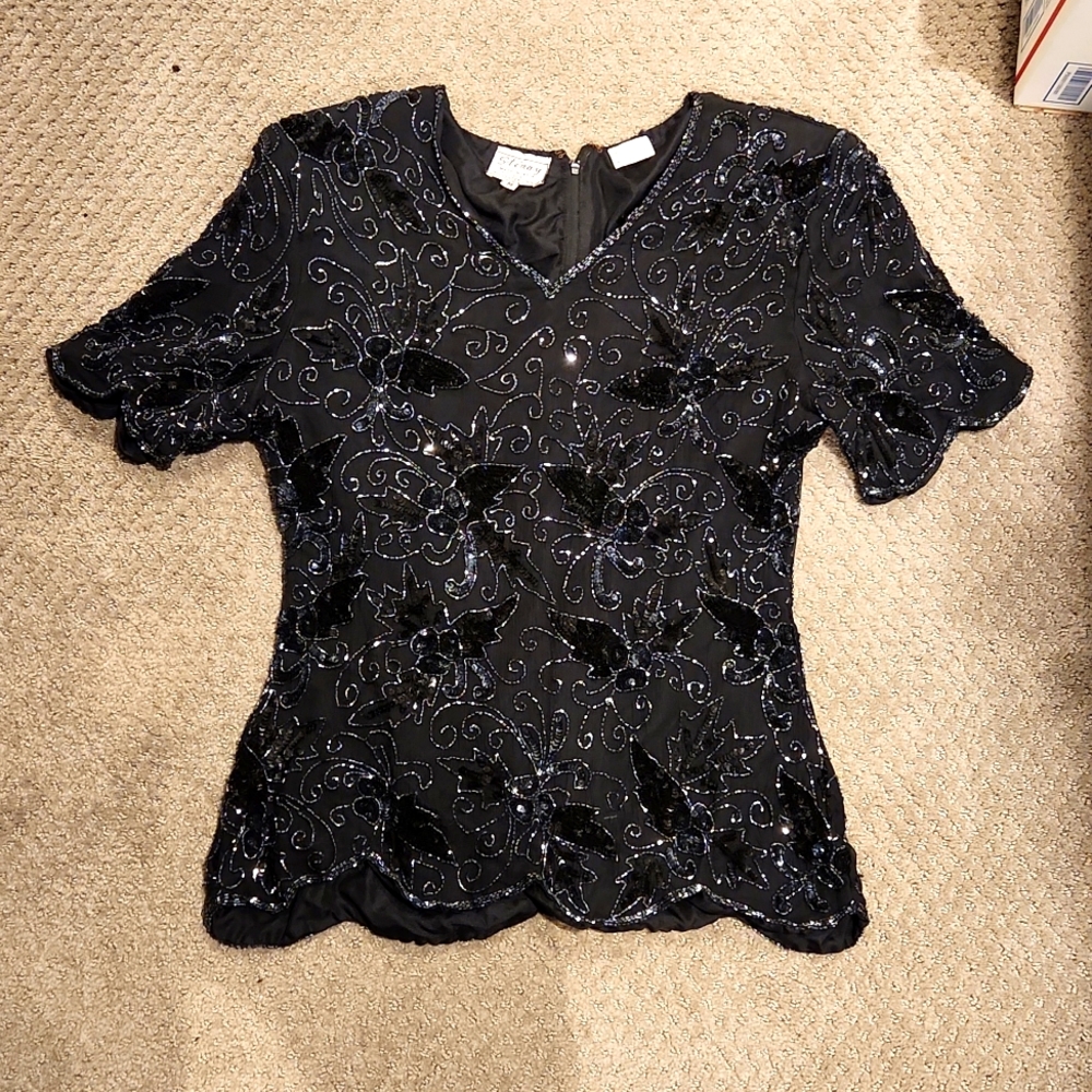 SILK , BEADED VINTAGE blouse. Sz M must see